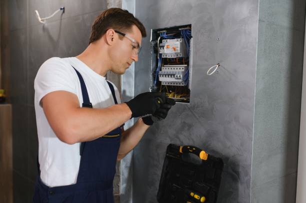 Best Circuit Breaker Repair  in Farmers Branch, TX